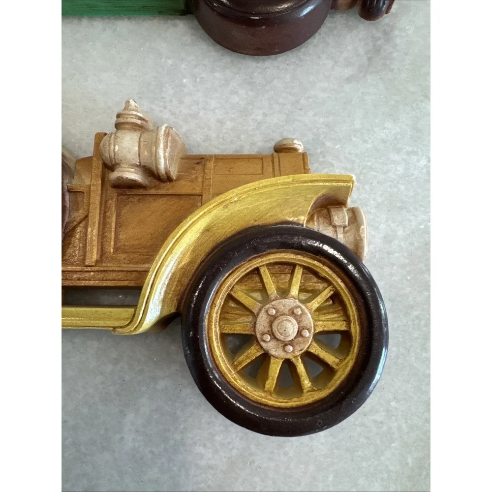 Vintage‎ 1977 Dart Industries Car Wall Hangings 7387 & 7388
